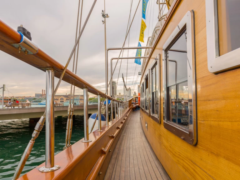 Alquiler de embarcaciones Abacus Goleta Karya enBarcelona en Samboat