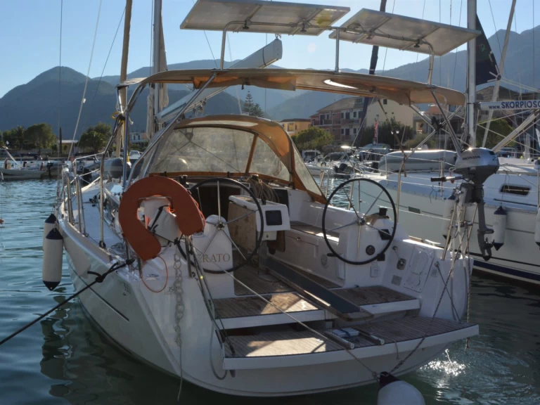 Velero para alquilar Lefkáda al mejor precio