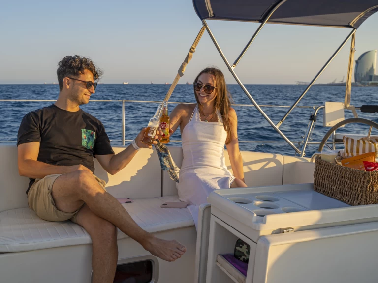 Alquiler de embarcaciones NAVAL ROO 400 RONAUTICA enBarcelona en Samboat