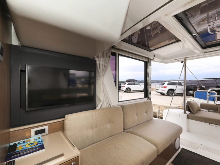 Bali Bali 4.2 de alquiler a Biograd na Moru