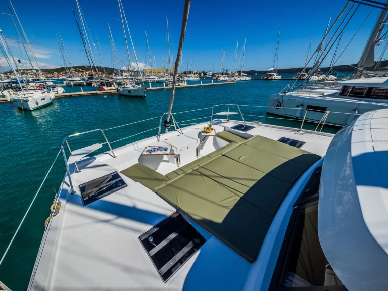 Catamarán para alquilar Seget Donji al mejor precio