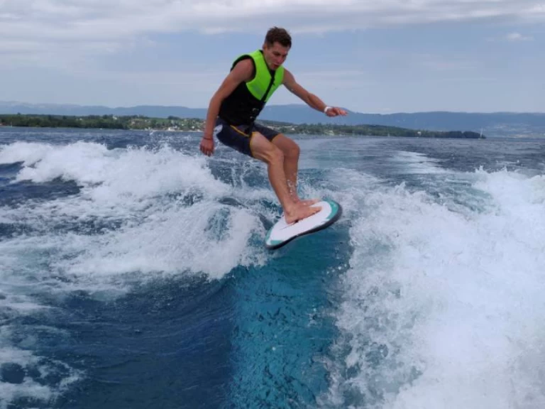 Lancha para alquilar Sciez al mejor precio