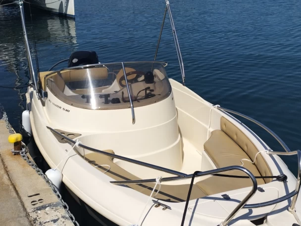 Alquiler de Blu water 540 en Six-Fours-les-Plages