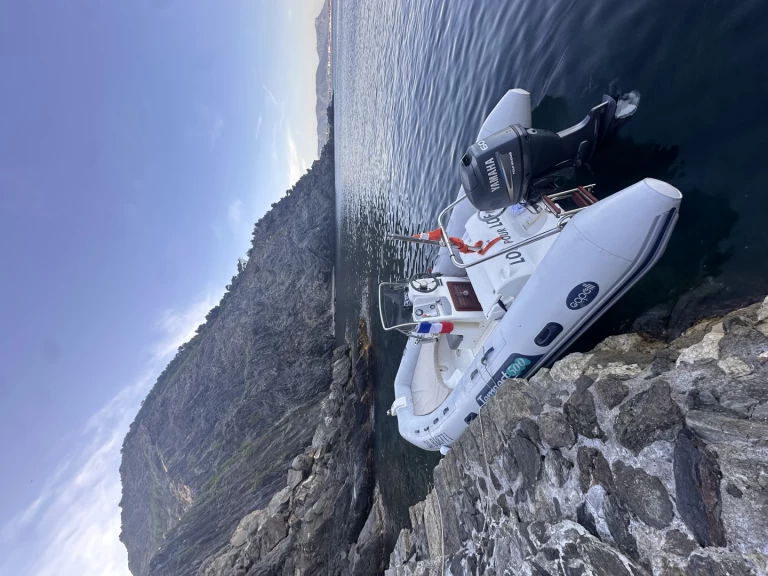 Alquiler de embarcaciones Capelli Tempest 500 enSix-Fours-les-Plages en Samboat