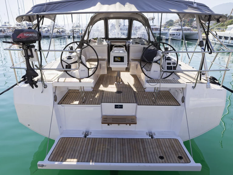 Velero para alquilar Kaštela al mejor precio