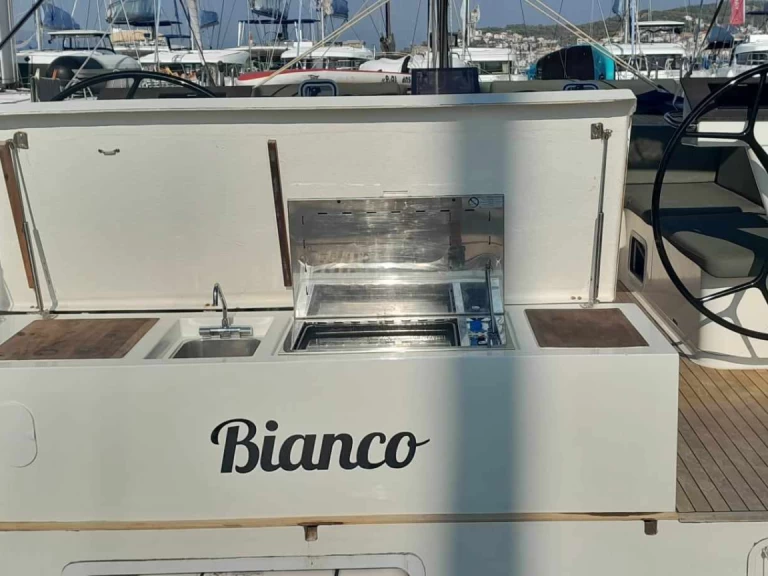 Alquiler de D&D Yacht D&D Kufner 50 en Seget Donji