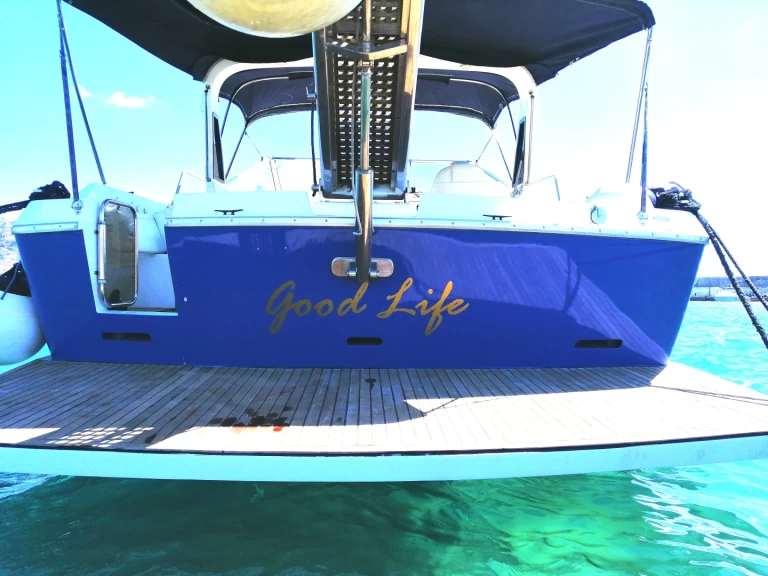 Lancha para alquilar Giardini-Naxos al mejor precio