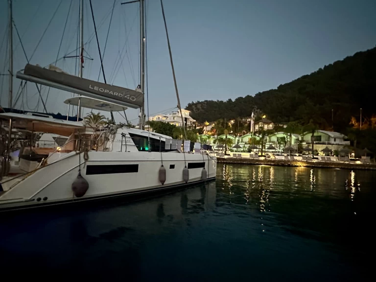 Alquiler de Catamarán, con o sin patrón Leopard Fethiye
