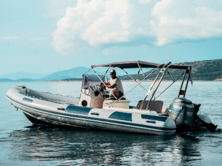 Alquiler de embarcaciones Callegari 7M enSývota en Samboat