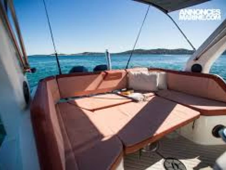 Alquiler de Zodiac Medline 9 en Bandol