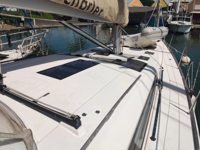 Dufour Dufour 520 Grand Large de alquiler a Jolly Harbour