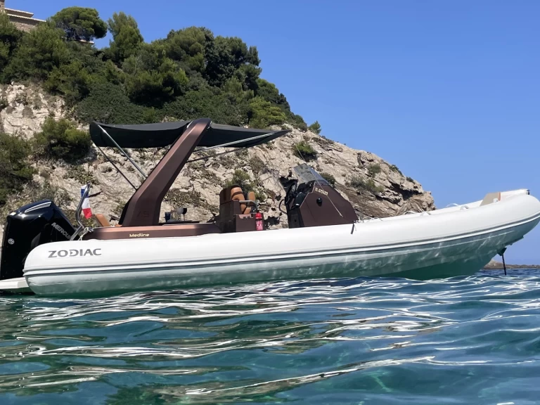 Alquiler de embarcaciones Zodiac Medline enBormes-les-Mimosas en Samboat