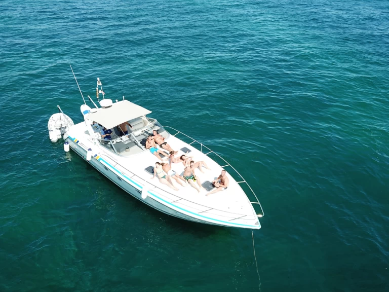 Alquiler de embarcaciones Cranchi Mediterranee 40 enPortimão en Samboat