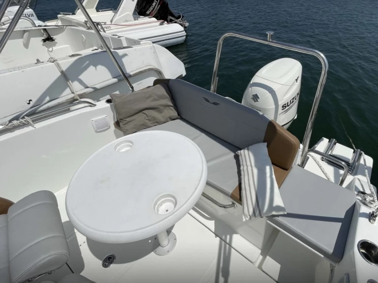 Alquiler Lancha Bénéteau con o sin  título de navegación