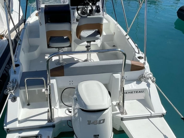 Lancha para alquilar Antibes al mejor precio