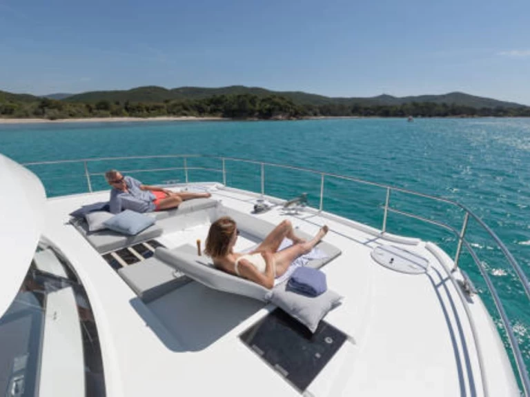 Alquiler de barcos Frenchtown barato de Fountaine Pajot MY6