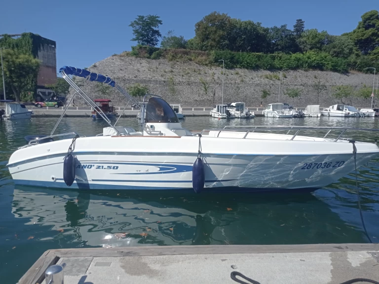 Alquiler de Rancraft Millennum 20.20 en Zadar