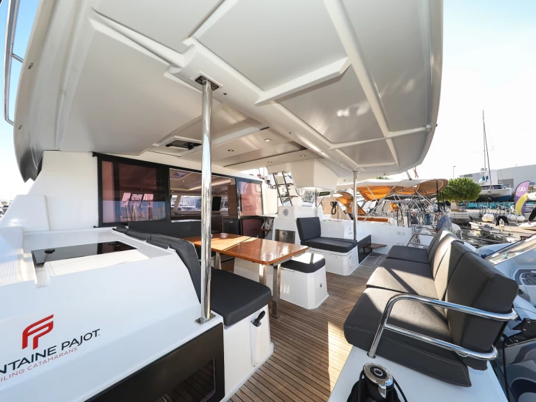 Alquiler de Catamarán, con o sin patrón Fountaine Pajot Trogir