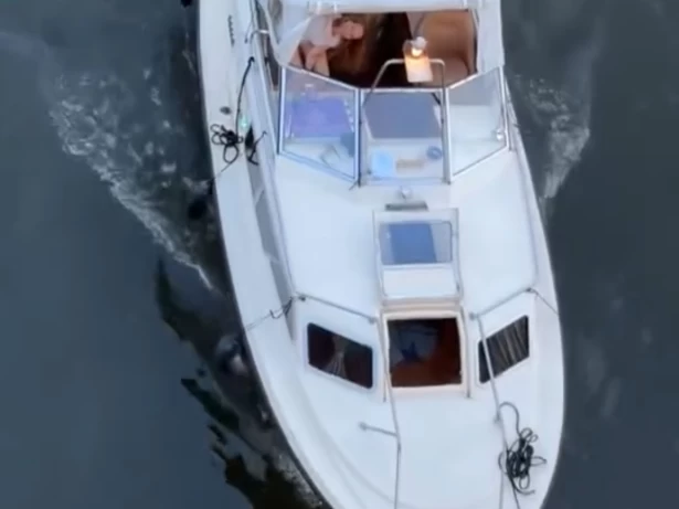 Alquiler de Lancha, con o sin patrón Joda Prague