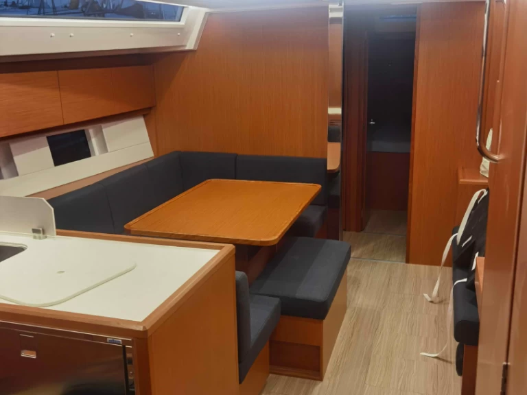 Bavaria Bavaria C45 Holiday de alquiler a Álimos