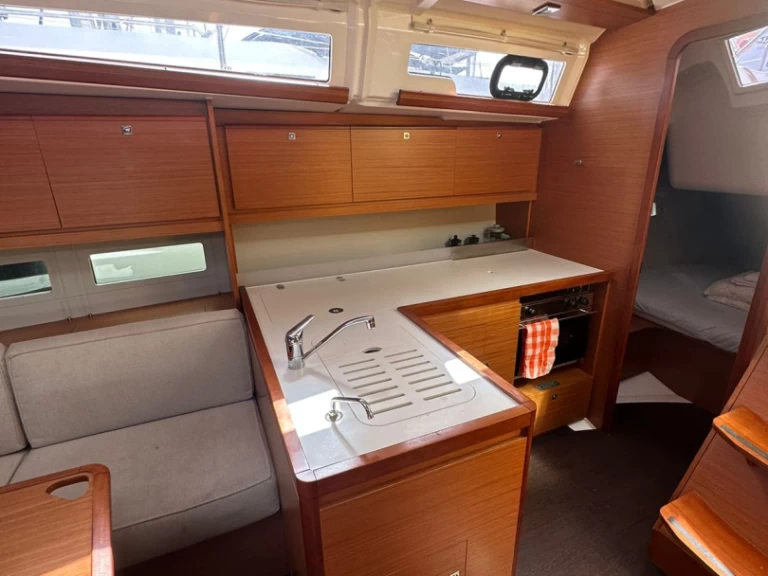Alquiler de Dufour Dufour 390 en Álimos