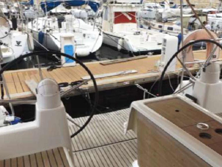 Velero para alquilar Kalkara al mejor precio