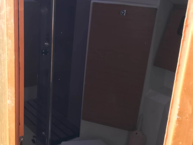 Alquiler Velero Jeanneau con o sin  título de navegación