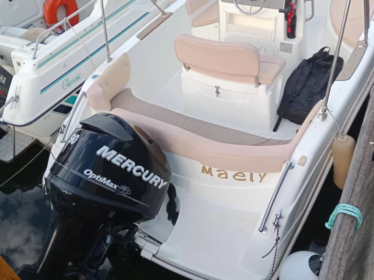 Alquiler de Marinello Fisherman 17 en Mandelieu-la-Napoule