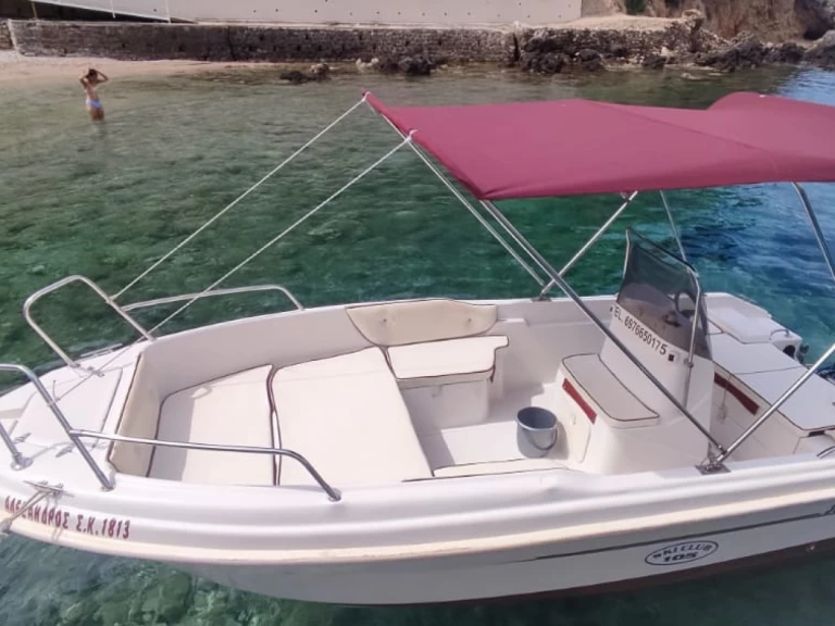 Assos T-Assos de alquiler a Palaiokastrítsa