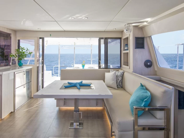 Alquiler de embarcaciones Leopard Leopard 434 PC enPréveza en Samboat