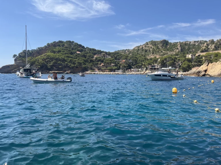 Alquiler de Blu and blu italy 620 confort en Marsella