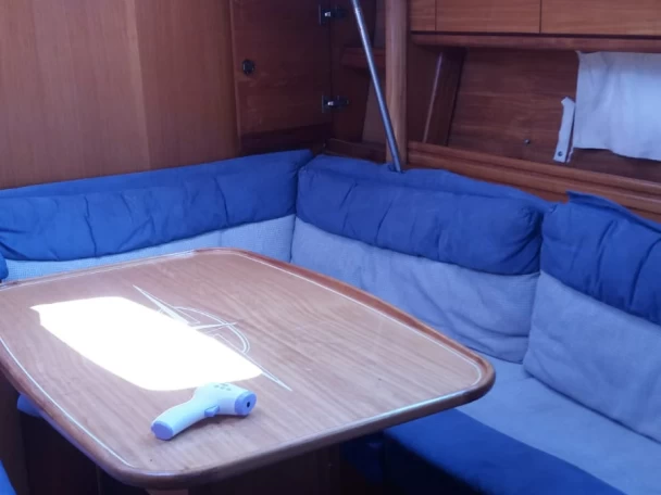 Velero para alquilar Astakós al mejor precio