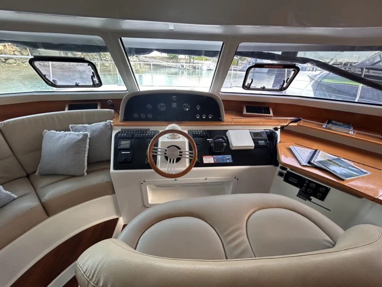 Alquiler de Fountaine Pajot Cumberland 46 en Airlie Beach