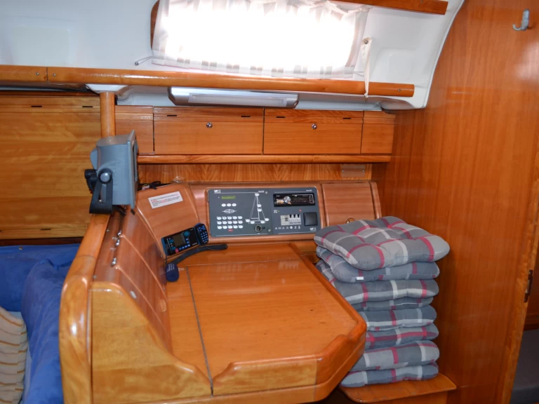 Bavaria Cruiser 46 de alquiler a Primošten