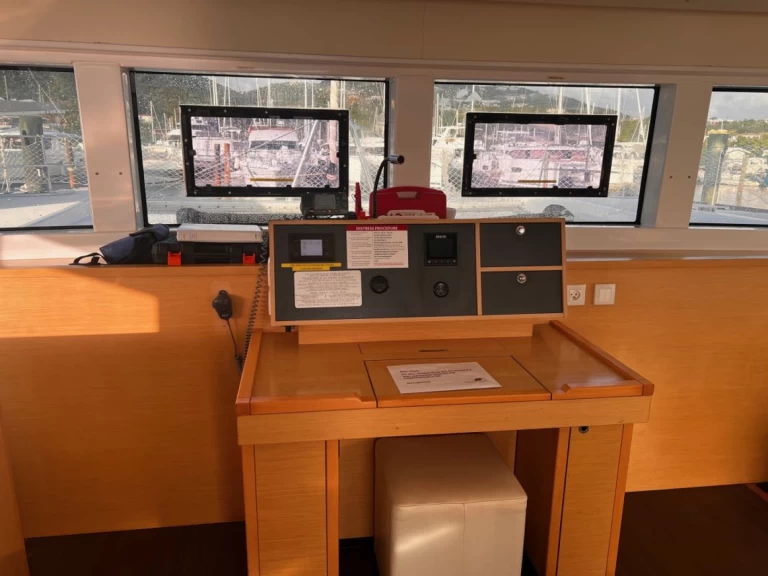 Alquiler de Catamarán, con o sin patrón Lagoon Seget Donji