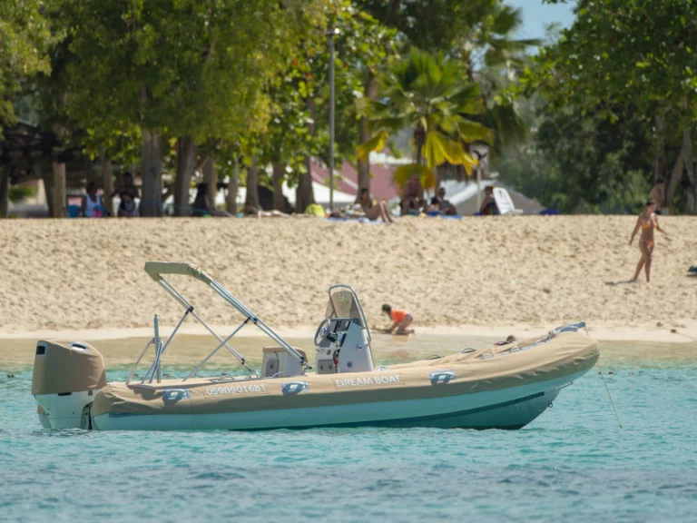 Alquiler de barcos Le Gosier barato de Medline 660