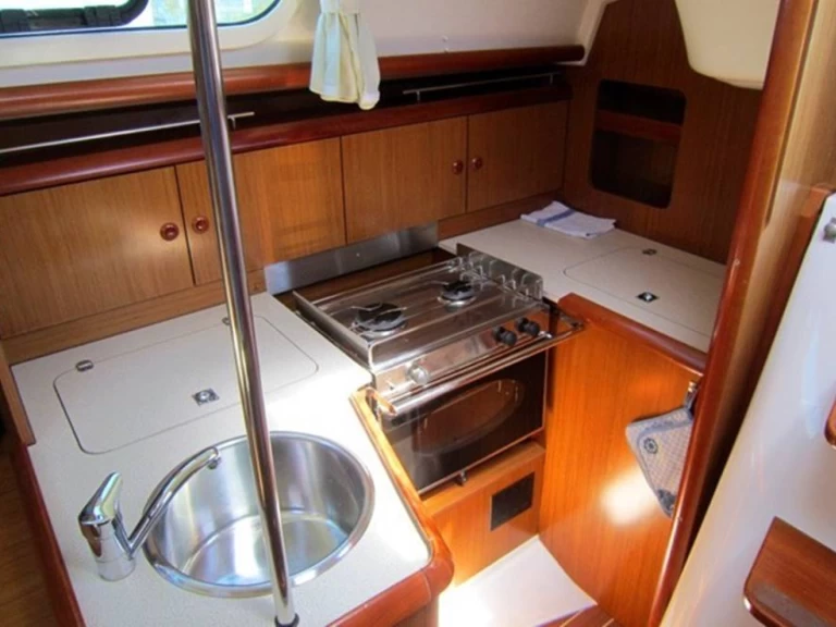 Alquiler Betina - Jeanneau Sun Odyssey 32i en SamBoat