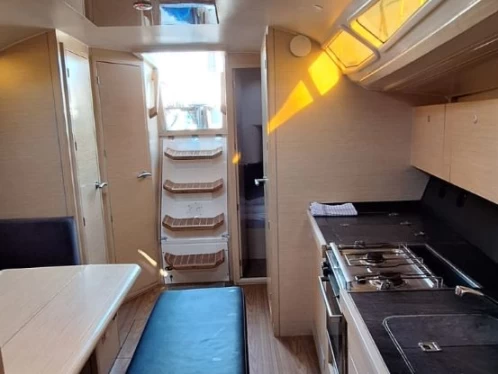 Velero para alquilar Trogir al mejor precio