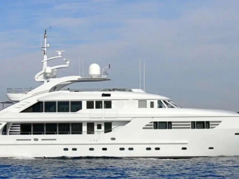 Alquiler de International Shipyard Ancona PENELOPE  en Savona