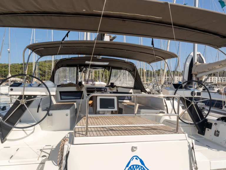 Alquiler de Dufour Dufour 470 en Saint-Mandrier-sur-Mer