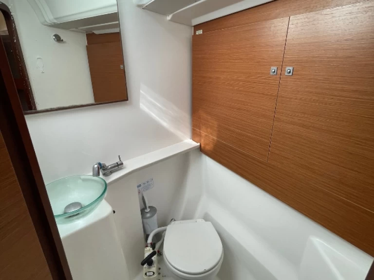 Alquiler de Dufour Dufour 460 Grand Large en Álimos