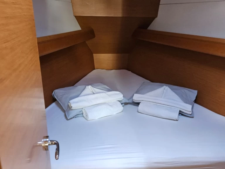 Alquiler de Jeanneau Sun Odyssey 389 en Skradin