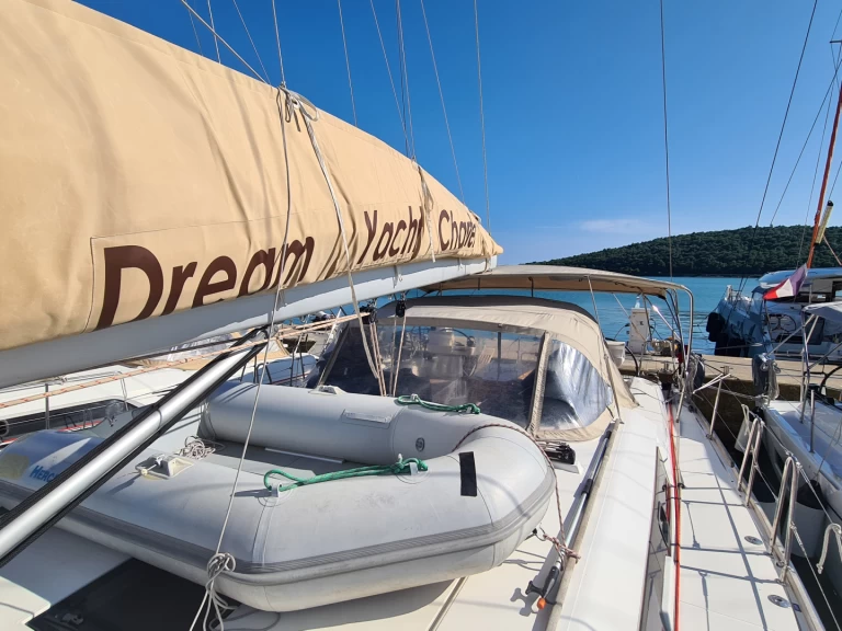 Alquiler de Velero, con o sin patrón Dufour Komolac