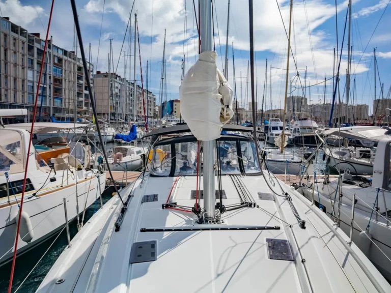 Bénéteau Oceanis 40.1 de alquiler a Toulon