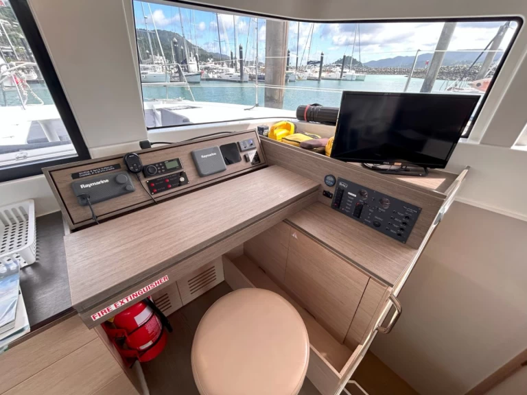 Bali Bali 4.3 de alquiler a Airlie Beach