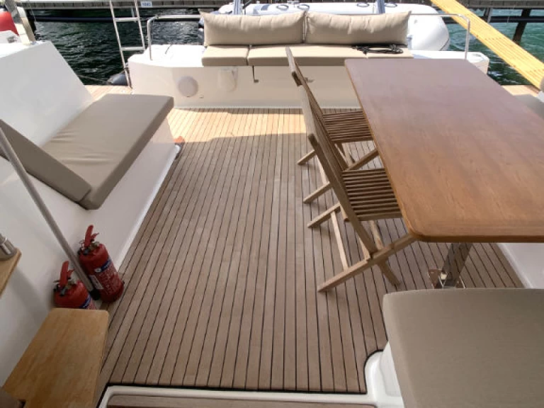 Alquiler Catamarán en Rogoznica - Fountaine Pajot Lucia 40