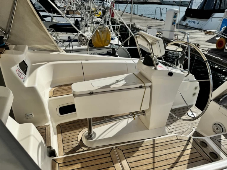 Alquiler de embarcaciones Elan Impression 384 enPunat en Samboat