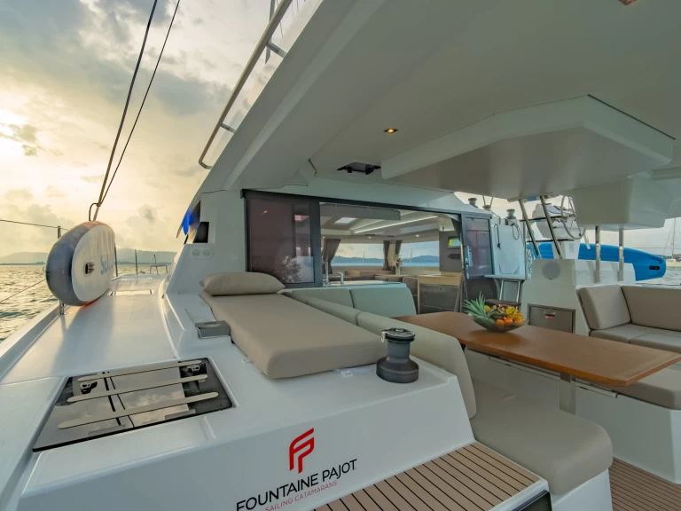 Alquiler de Catamarán, con o sin patrón Fountaine Pajot Mai Khao