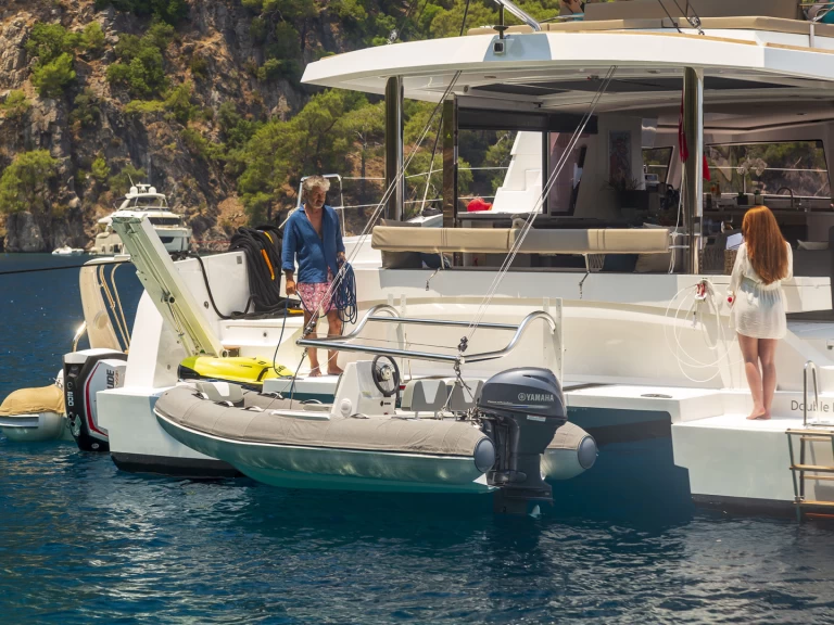 Bali Bali 5.4 de alquiler a Sukošan