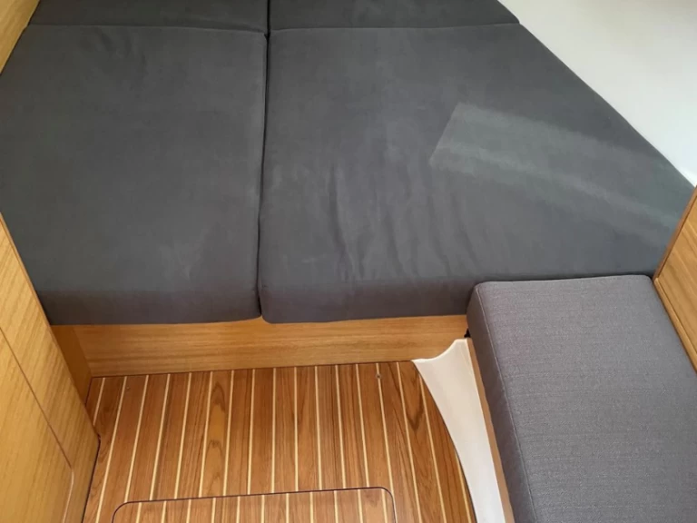 Elan Impression 45.1 de alquiler a Pula